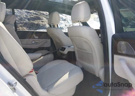 2025 Mercedes-Benz Gls 450 4Matic z USA, uszkodzony, nr VIN 4JGFF5KE2SB288606